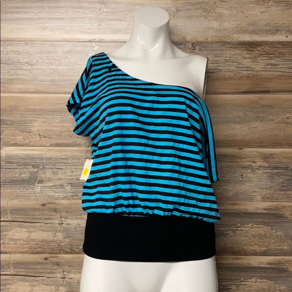 Adeline Electric Shock Off the Shoulder 80's Tee G4